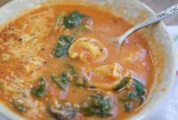 Skinnytaste Tomato-Spinach Tortellini Soup with a Giveaway