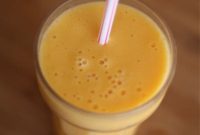 Sip My Sunshine Smoothie, Win a Blogging For Fishes Cookbook!