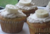 The Ultimate Banana Cupcakes with Honey Cinnamon Frosting