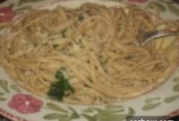 Rachael Ray’s Signature White Clam Linguine