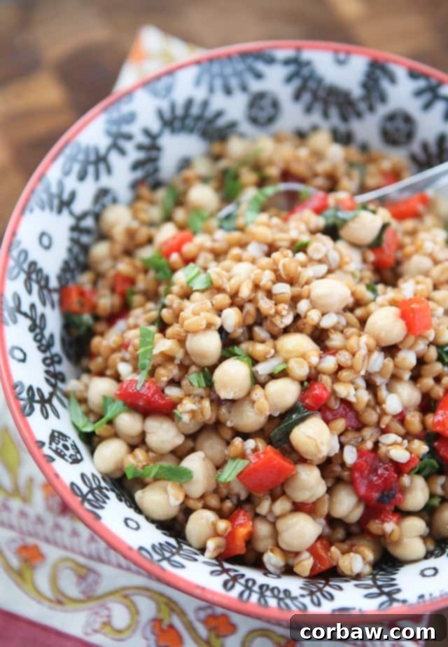 Italian Wheat Berry Salad: Simple, Fresh, Flavorful, Protein & Fiber-Rich – Perfect for Picnics & Barbecues! Italian Wheat Berry Salad, a vibrant and healthy dish perfect for picnics and barbecues, full of flavor, protein, and fiber.