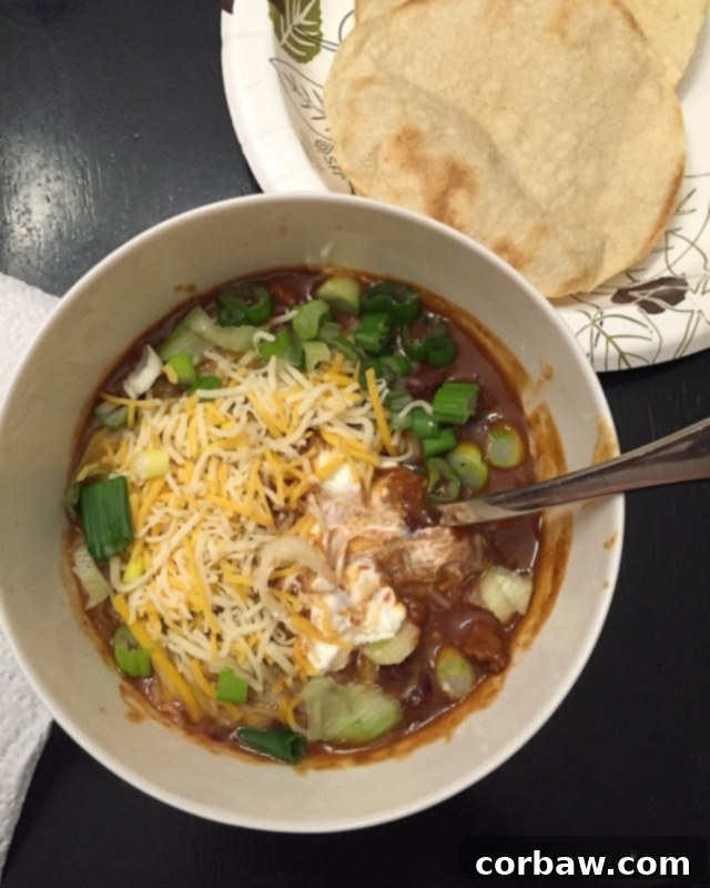 Friday Vibes 3 5 Healthy Meal Idea: Chipotle Chicken Chili with Toasted Corn Tortillas