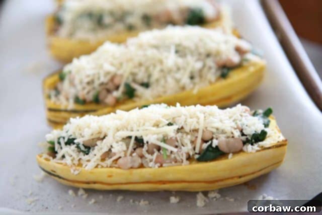 Stuffed Delicata Squash Delicious stuffed delicata squash, a perfect option for a healthy dinner.