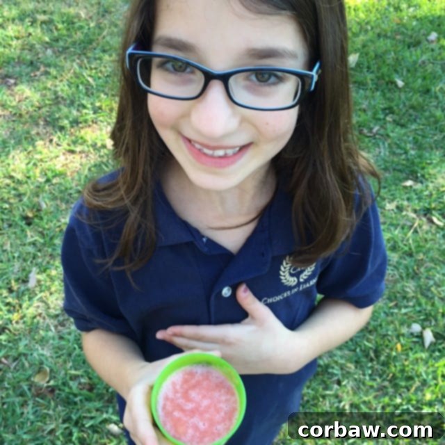 Ruby Zinger 2 Strawberry_Grapefruit_Ginger_Smoothie-3