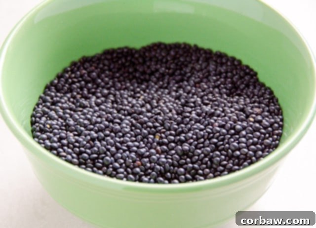 Clean Eating Plant-Forward Marinara Sauce and Giveaway 4 Half Meatless Marinara sauce served over whole wheat spaghetti